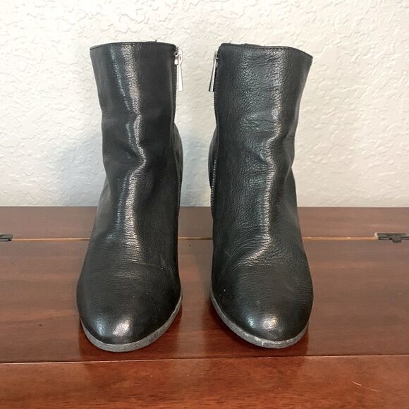 Vince Camuto black ankle booties size 8.5‎ - Picture 3 of 10